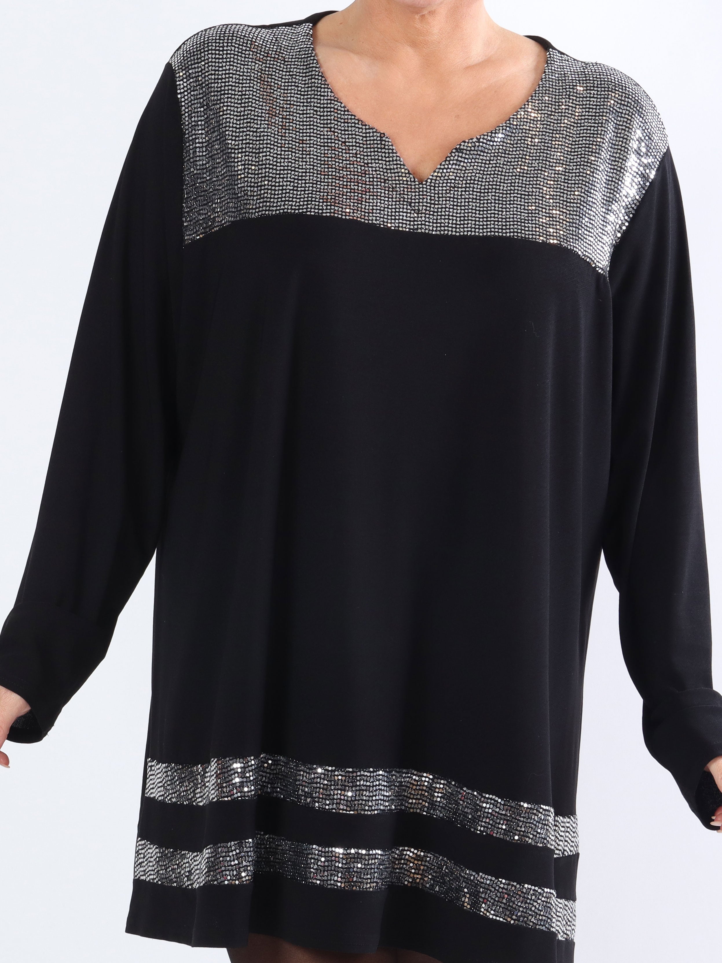 Justine - Sort plus size bluse med sølv glimmer